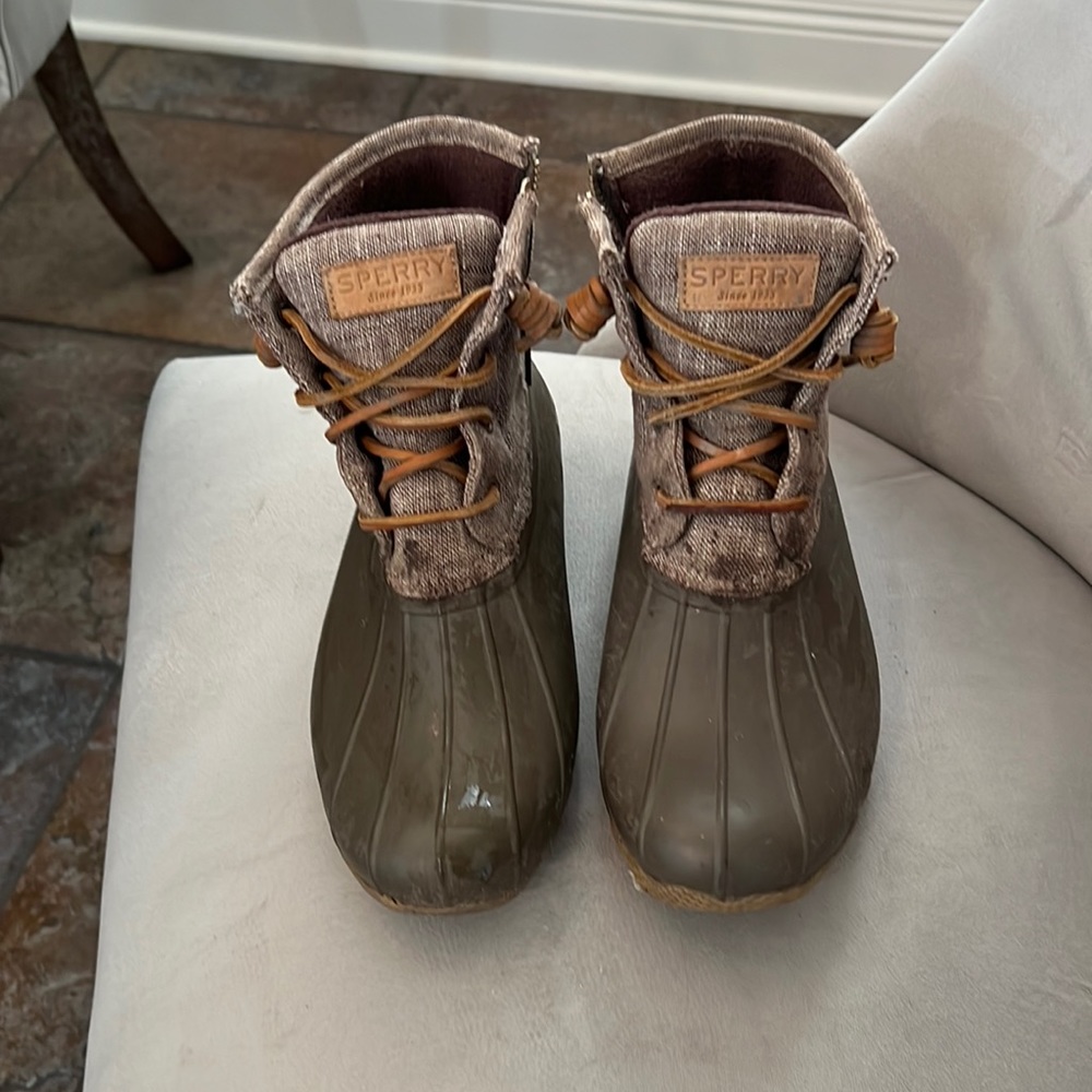 Sperry winter boots